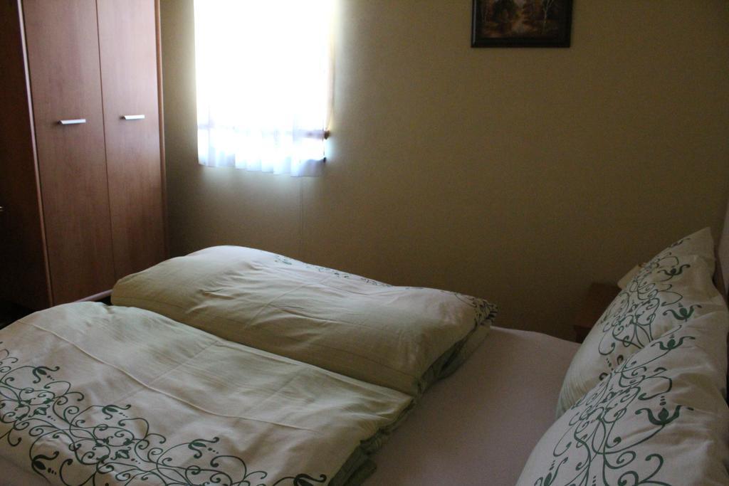 Privat Pri Hradbach Apartment Levoca Bilik gambar